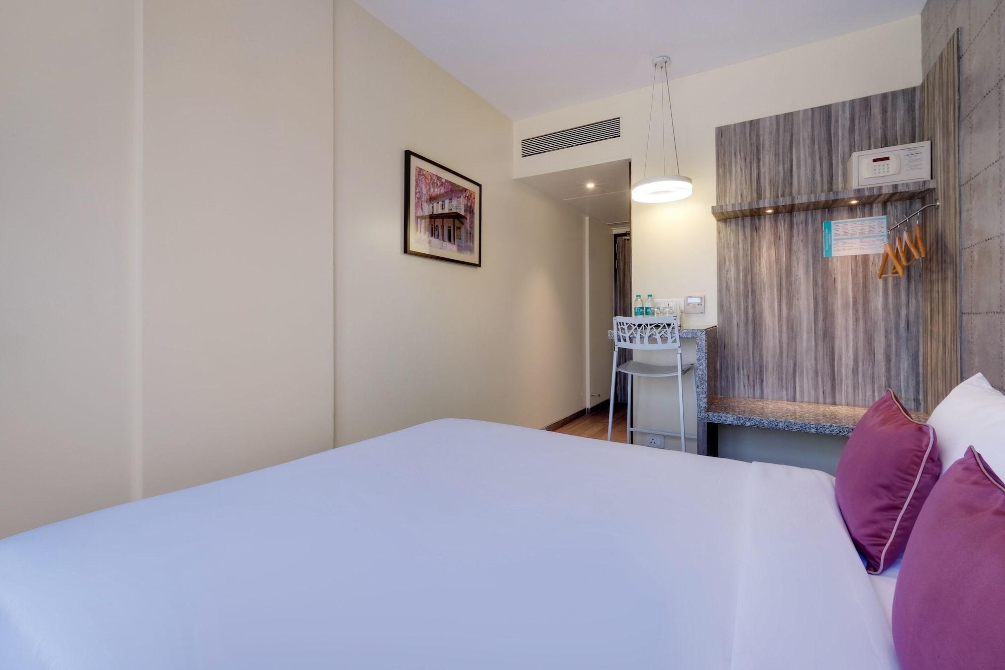 7 Apple Hotel, Вадодара Экстерьер фото