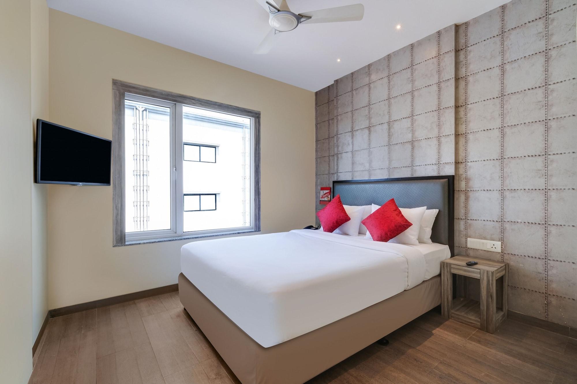 7 Apple Hotel, Вадодара Экстерьер фото